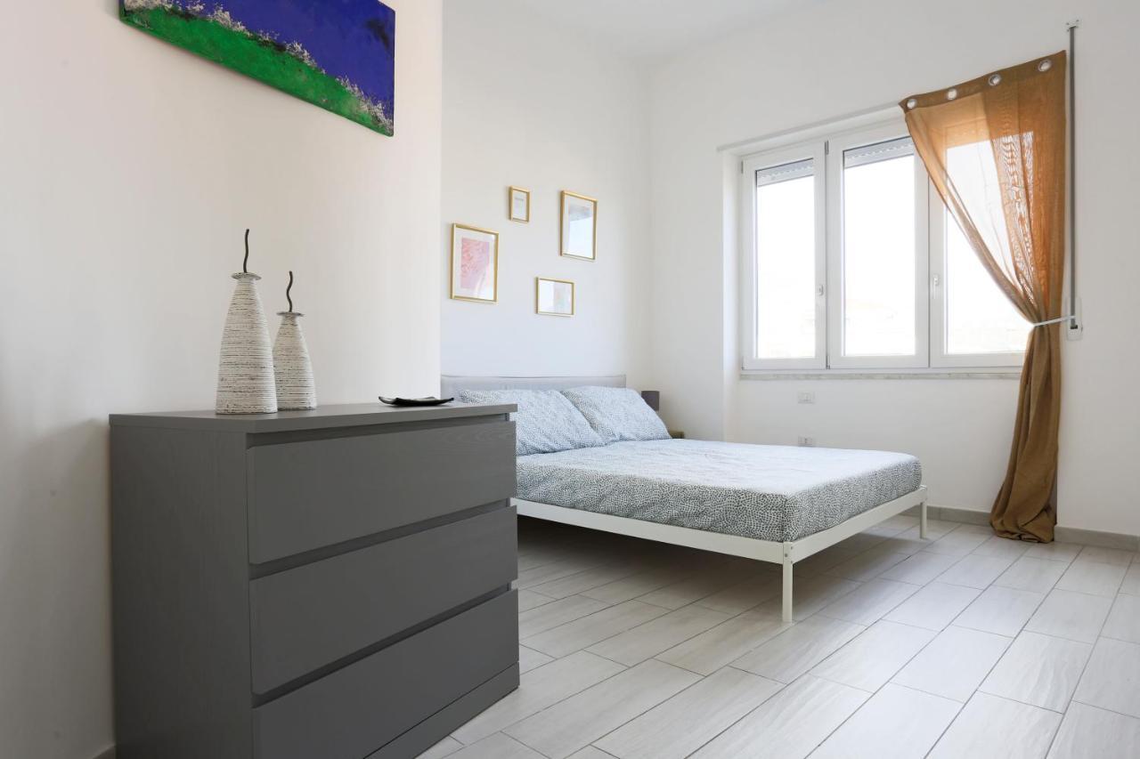Bright & Central Apartment Near The Station Salernes Extérieur photo