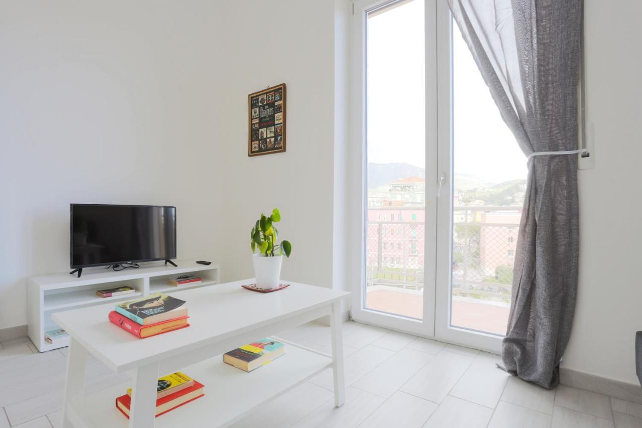 Bright & Central Apartment Near The Station Salernes Extérieur photo